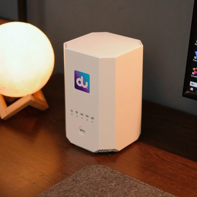 مودم رومیزی 5G زد ال تی مدل ZLT X28 با پشتیبانی شبکه 3G/4G/5G، استاندارد بیسیم 802.11ax، اتصال دوگانه بیسیم و با سیم، پنل سوپرادمین، حداکثر پشتیبانی 64 کاربر