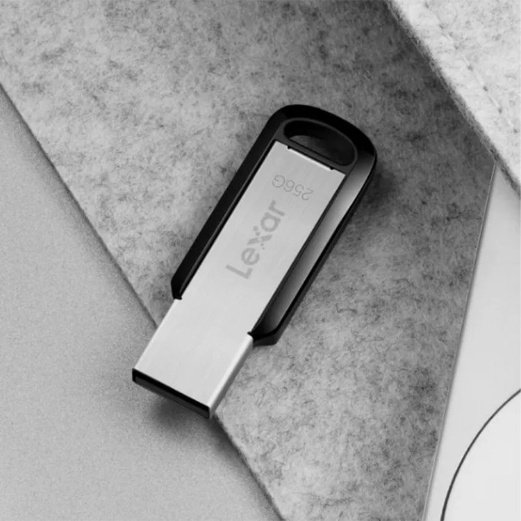 فلش مموری 256 گیگابایت لکسار مدل M400 با رابط USB 3.0، بدنه پلاستیک و آلومینیوم مقاوم در برابر اثر انگشت و لک
